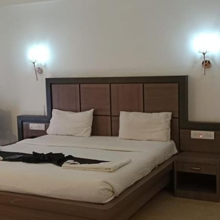 Hotel Mount Heera Chennai Exterior foto