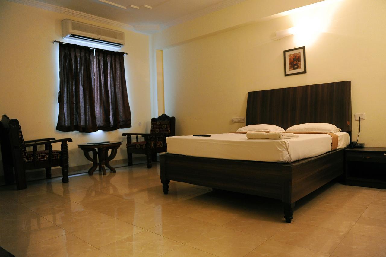 Hotel Mount Heera Chennai Exterior foto