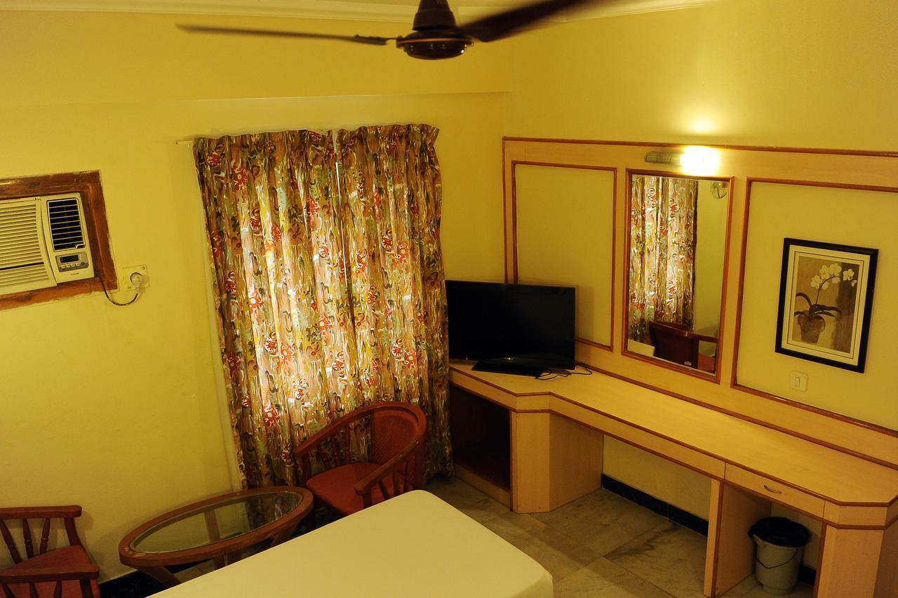 Hotel Mount Heera Chennai Exterior foto