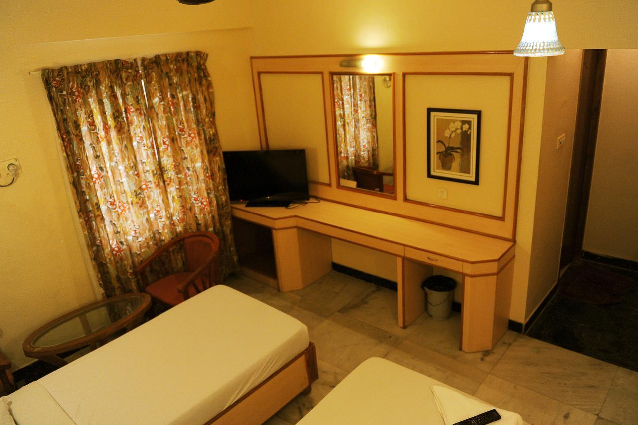 Hotel Mount Heera Chennai Exterior foto