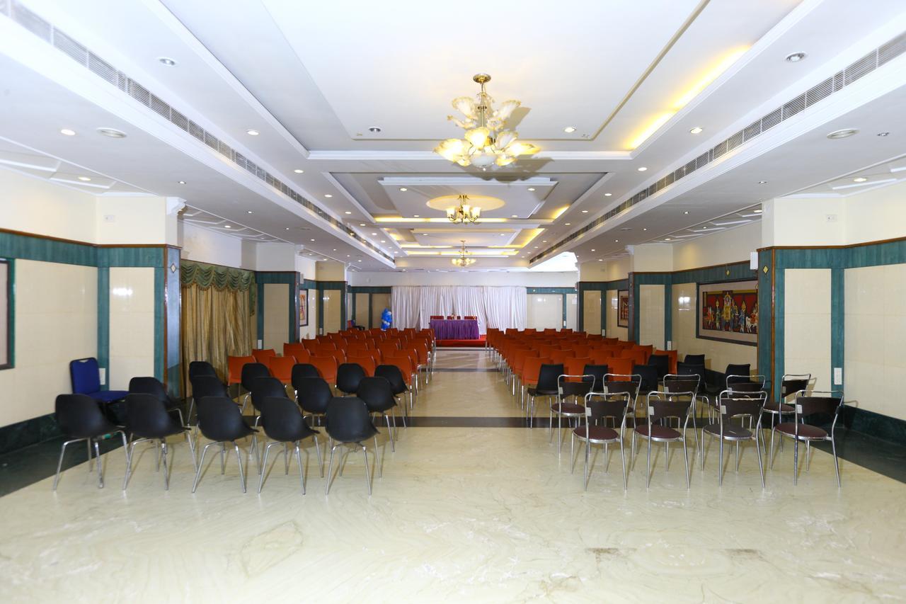 Hotel Mount Heera Chennai Exterior foto